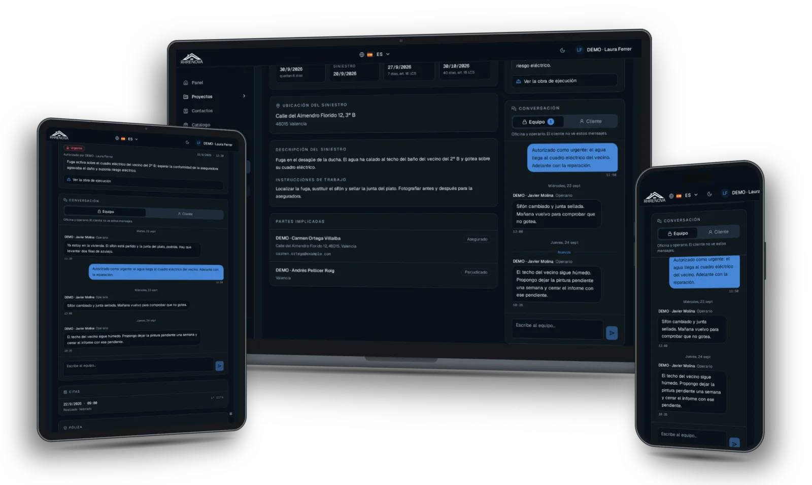 Conversación de un expediente de RHRENOVA en portátil, tablet y móvil, con los mensajes entre el equipo y el cliente sobre un siniestro por agua